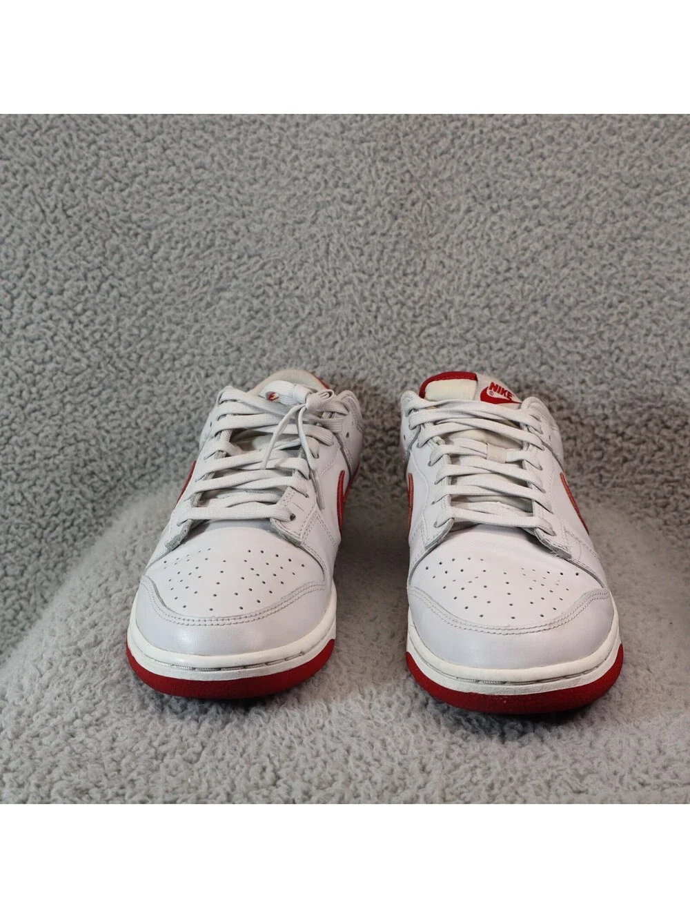 Nike Dunk Low Men sz 9.5 Vast Grey Varsity Red FJ0832-011